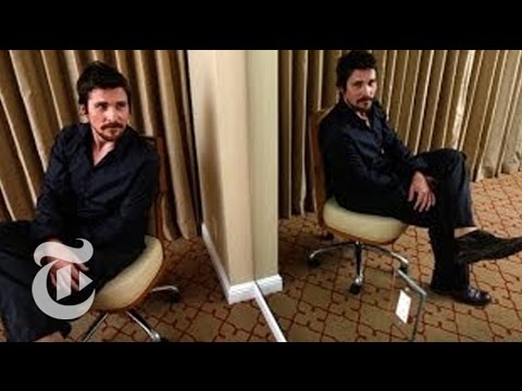 Oscars 2014 | Christian Bale Interview: Being Fat, Bald and Inspired in 'American Hustle' - UCqnbDFdCpuN8CMEg0VuEBqA