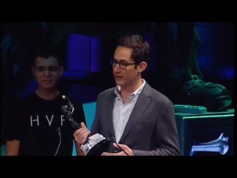 Instagram: Kevin Systrom, Founder of the Year | TechCrunch 2012 Crunchies Highlights - UCCjyq_K1Xwfg8Lndy7lKMpA