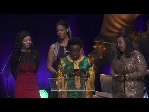 Slack Wins Fastest Rising Startup at the 9th Annual Crunchies - UCCjyq_K1Xwfg8Lndy7lKMpA