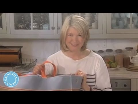 How to Set Up a Picnic Kit - Martha Stewart - UC6JBm9OAkpI6NUBV_NsLxTA