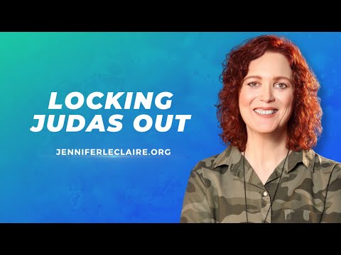 When Judas Comes Knocking (Prophetic Prayer & Prophecy)