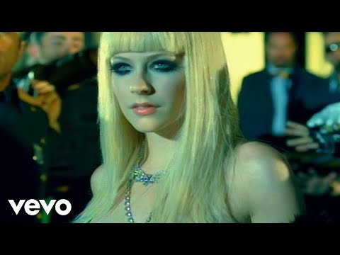 Avril Lavigne - Hot - UCC6XuDtfec7DxZdUa7ClFBQ