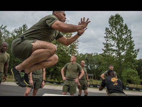 A Marine veteran reveals 2 things he learned in the military that he still does today - UCcyq283he07B7_KUX07mmtA