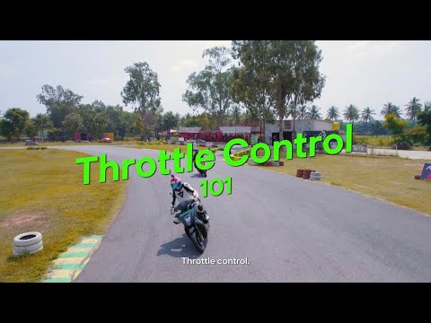 Learning throttle control on the #Ather450X | #WheeeCamp: Asphalt Edition