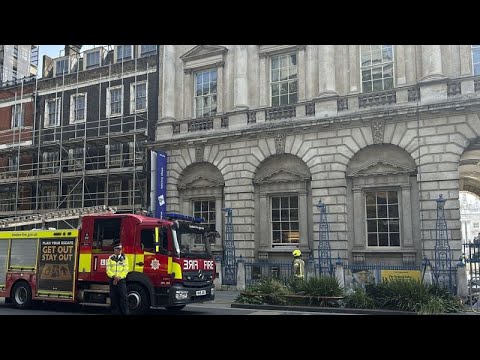 Λονδίνο: Πυρκαγιά στο πολιτιστικό κέντρο Somerset House