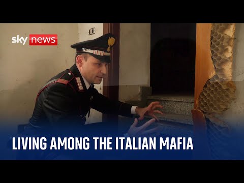 Italian mafia: Living among the 'Ndrangheta
