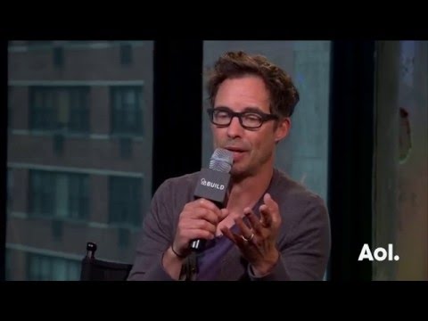 Tom Cavanagh On "The Flash" | BUILD Series - UClZmCCcrhNaXhWYvZNIolWg