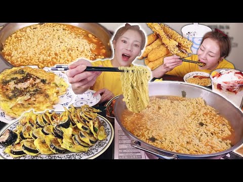 김밥전에 라면 싸먹으면 그곳이 김밥헤븐😇 후식은 롯데리아 빙수와 치즈스틱! 250617/Mukbang, eating show