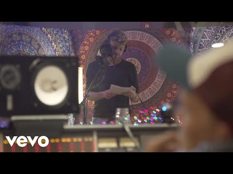 Avicii - Without You (The Making Of) ft. Sandro Cavazza - UC1SqP7_RfOC9Jf9L_GRHANg