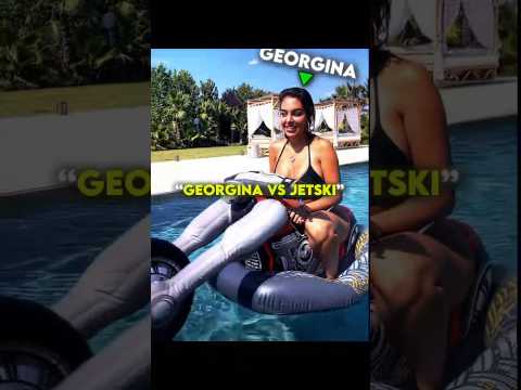 ##GEORGINA # GEORGINA 🤩🐵# CALIFORNIA #RONALDO 🤔 #christiano #socc #soccerplayer #football #socm