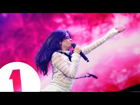 Camila Cabello - Havana (Radio 1's Teen Awards 2017) - UC-FQUIVQ-bZiefzBiQAa8Fw