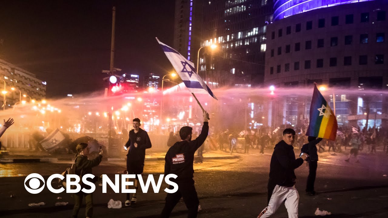 Israeli leader Benjamin Netanyahu delays judicial reform after massive protests