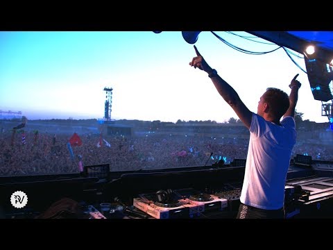 Armin van Buuren x Vini Vici x Alok feat. Zafrir - United [Live at Parookaville 2018] - UCGZXYc32ri4D0gSLPf2pZXQ