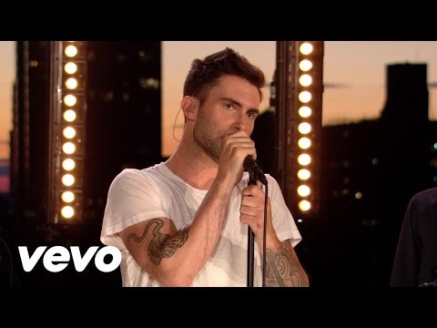 Maroon 5 - Give A Little More (VEVO Summer Sets) - UCN1hnUccO4FD5WfM7ithXaw