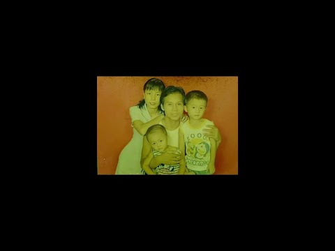 一直到现在我还记得 架好相机 一家人开心地倒数一二三 大声说:茄子!#母亲节 #摄影#同学的拍照日记