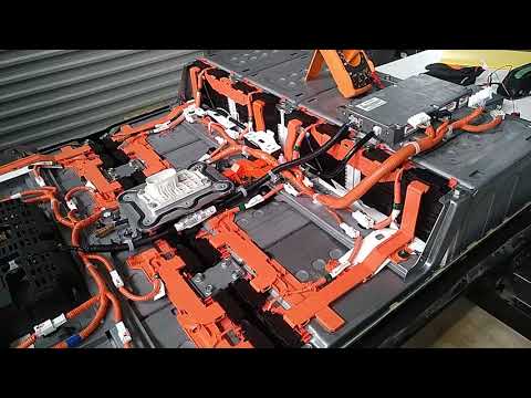 62kWh Nissan Leaf Battery Unboxing