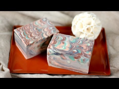 How to Make the Perfect Peacock Swirls in Soap - UCStN08hkQ1321WVdFqWD2-w