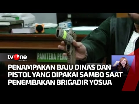 Jaksa Tunjukkan Baju Dinas dan Senjata yang Dipakai Ferdy Sambo Saat Penembakan Brigadir J