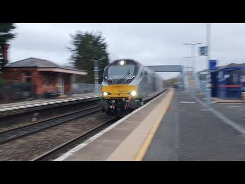 Class 68 & Class 82 DVT pass Saunderton Station with a Chiltern Railways service!