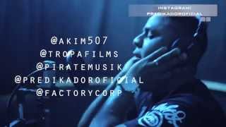 Akim  - No sabes del Amor  (Lyric Video)  ft. Predikador