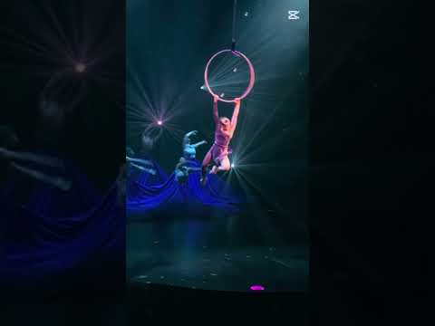 🌺 Stunning Aerial Hoop Performer at Cirque du Soleil ʻAuana, Waikīkī 🎪