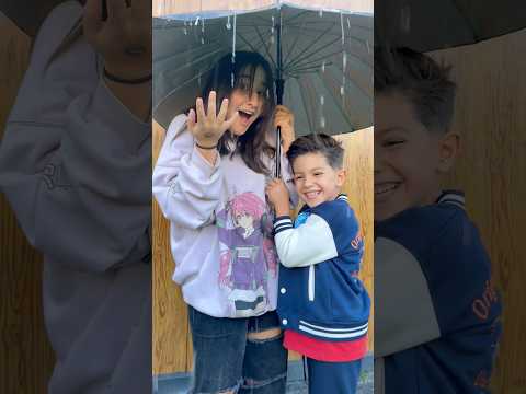 Little kid saved  girl from getting wet 😂♥️👻#shorst