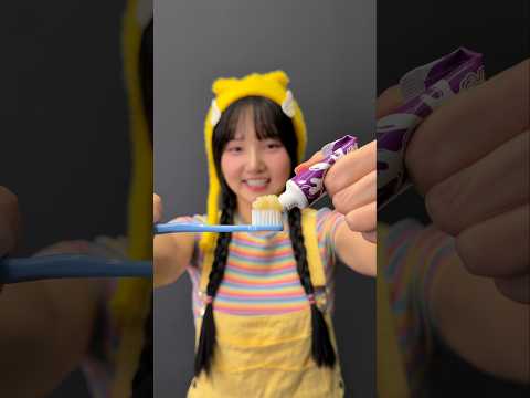 How to use toothpaste 😳