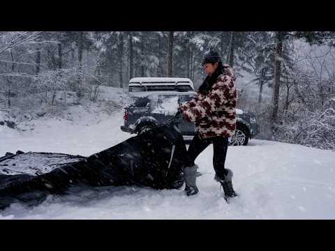 24시간 대폭설❄️ 내 인생 가장 멋진 설중캠핑ㅣ강한 눈보라에도 아늑하고 따뜻한 쉘터ㅣ겨울 왕국, 동화같은 시간 속 완벽한 솔로 캠핑ㅣ눈 내리는 소리, 화목난로 장작 ASMR🩵