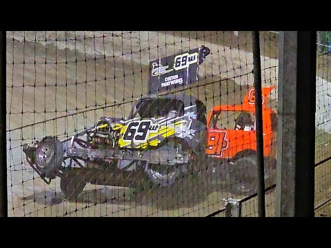 Meeanee Speedway - Stockcars + $1000 Dash for Cash Final Race - 13/4/24 - dirt track racing video image