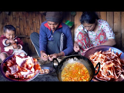 wild Red mushroom curry recipe of Manjita for husband & son in her shed on the Himalayan territory