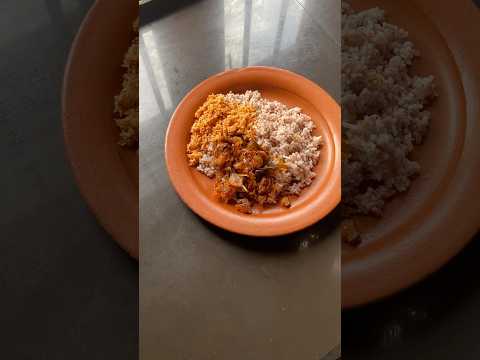 සම්බෝලයි කරවල තෙල් දාලා රතු කැකුලු බත් එක්ක හරිම රසයි😍