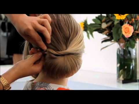 Get Ready for the Races:  The Chignon - UCdi0MJt73jZIEoW-lOMJ9og