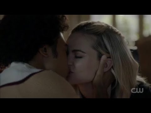 Lizzie & MG || America [+ 4x20] legacies finale