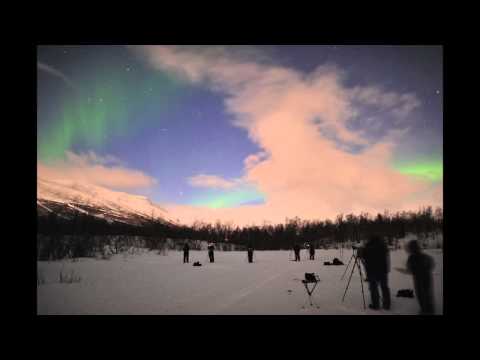 Active Aurora Frames Comet Pan-STARRS Over Lapland | Time-Lapse Video - UCVTomc35agH1SM6kCKzwW_g