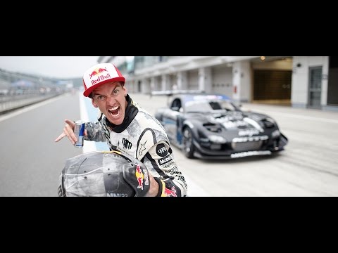 Formula Drift Japan Round 2: The Mad Mike Whiddett Supercut - UCsert8exifX1uUnqaoY3dqA