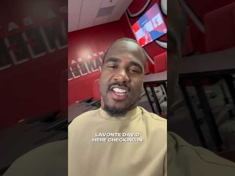 The legend continues. Lavonte David is BACK. ? #buccaneers #nfl #lavontedavid #football #shorts