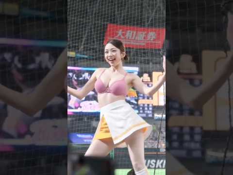 へそチラがキュートｗ#ピタ止め #きつねダンス#可愛い