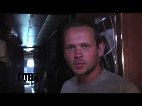 Tonight Alive - BUS INVADERS Ep. 494 [Warped Edition 2013] - UCybDimFZ3eoUQxSArdqCe9g