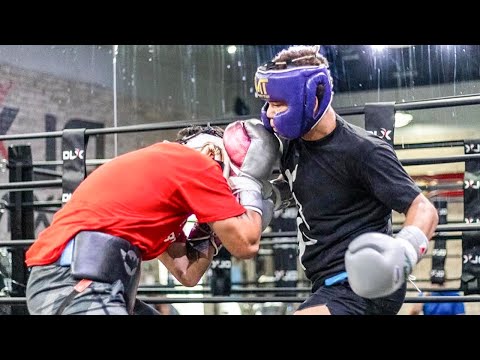 Curmel Moton SPARRING LEAK; Benavidez Sr WATCHES him prepare to fight on their card vs Morrell