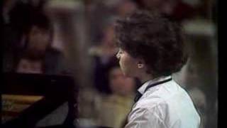 Evgeny Kissin - Chopin.Concerto.no.1(excerpt)-12 years old