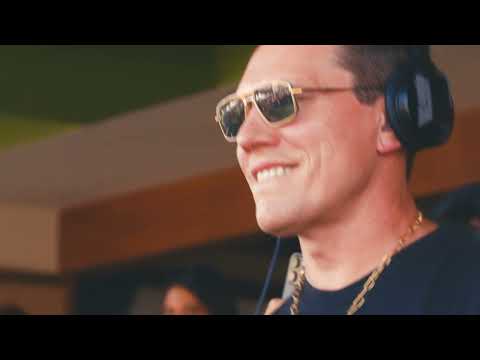 Tiësto live at Palm Tree Beach Club Las Vegas 2026