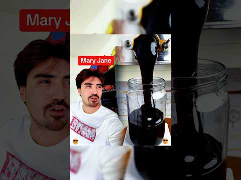 For the purposes of this, imagine Marvel let Spidey be happy #marvel #spiderman #maryjane