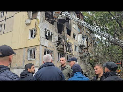Kyiv mayor Klitschko visits site of Russian strike | AFP