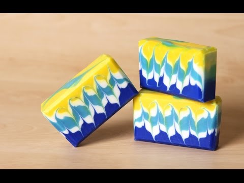 How to Make Hanger Swirl Soap - UCStN08hkQ1321WVdFqWD2-w