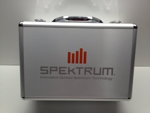 The RCNetwork - Spektrum Aluminum Transmitter Case Unboxing - UCSc5QwDdWvPL-j0juK06pQw