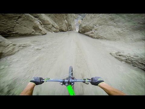 GoPro Awards: Classic Chute Mountain Bike Freeride - UCqhnX4jA0A5paNd1v-zEysw