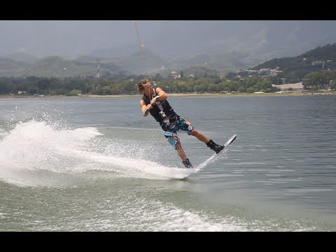 Air Heelside Back Roll to Revert - Wakeboarding - UCTs-d2DgyuJVRICivxe2Ktg