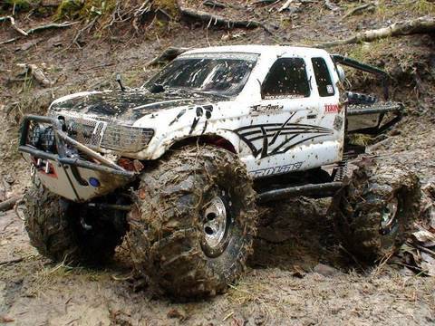 RC ADVENTURES - SCALE RC TRUCKS # 17 - AXIAL SCX10 MONSTER TRUCK -  A DARK & MUDDY FOREST - UCxcjVHL-2o3D6Q9esu05a1Q