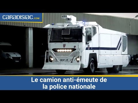 Le camion anti-émeute de la police nationale - UCssjcJIu2qO0g0_9hWRWa0g