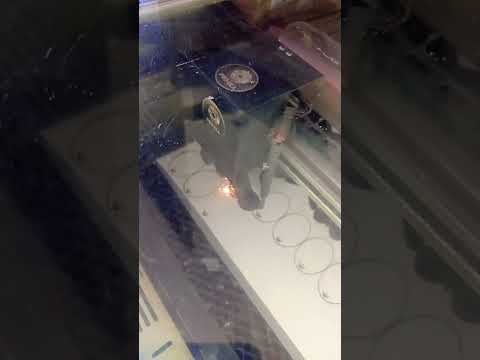 Corte a laser acrílico Due flow #duelaser